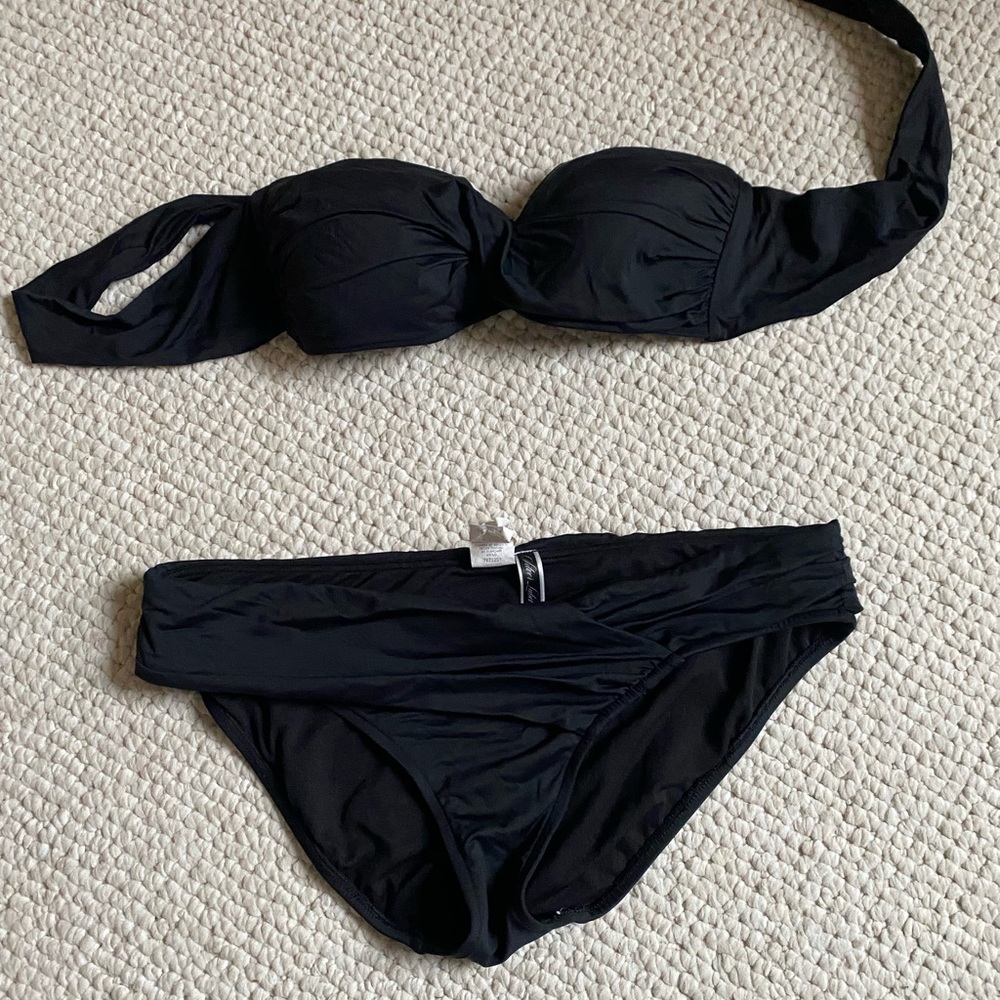 Black bikini set